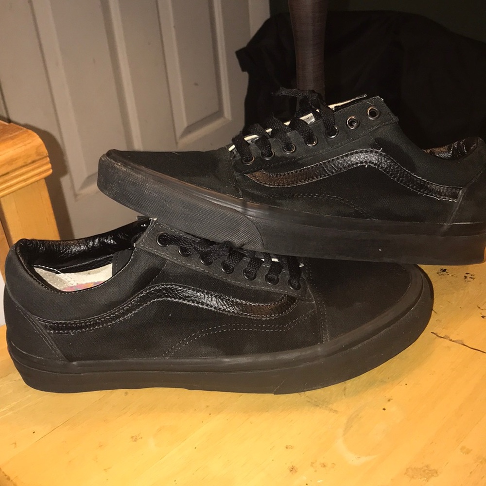 Black vans